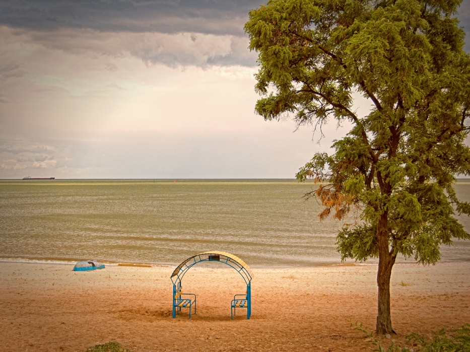 Без людей пляж, море