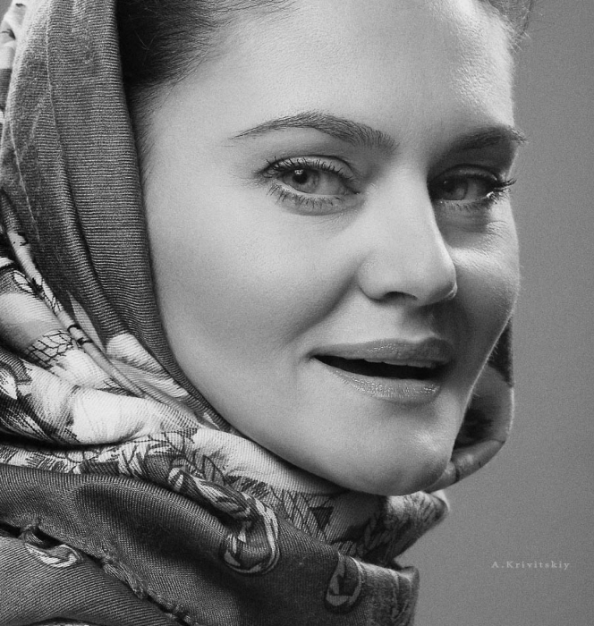 Portrait. Portrait studio A. Krivitsky. black and white, female, girl, profile, studio, woman, many thanks for the donation: sk