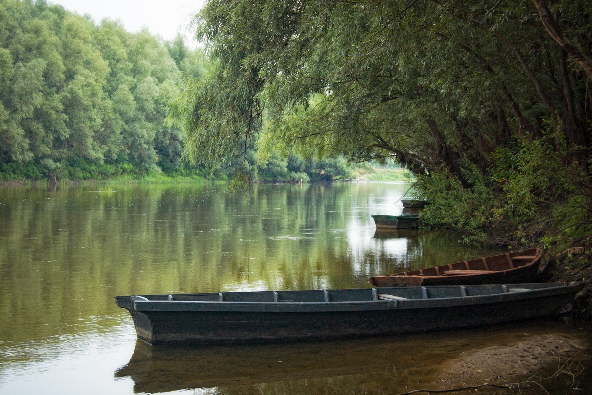 Лодочки и покой лодки, река