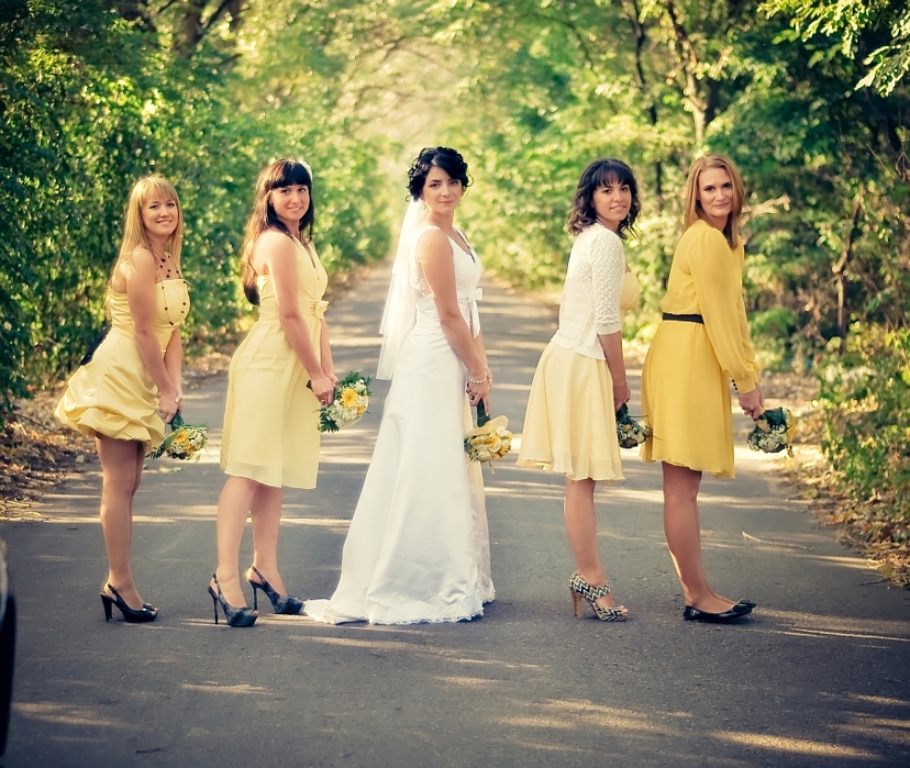 with bridesmaids невеста, свадьба, подружки невесты