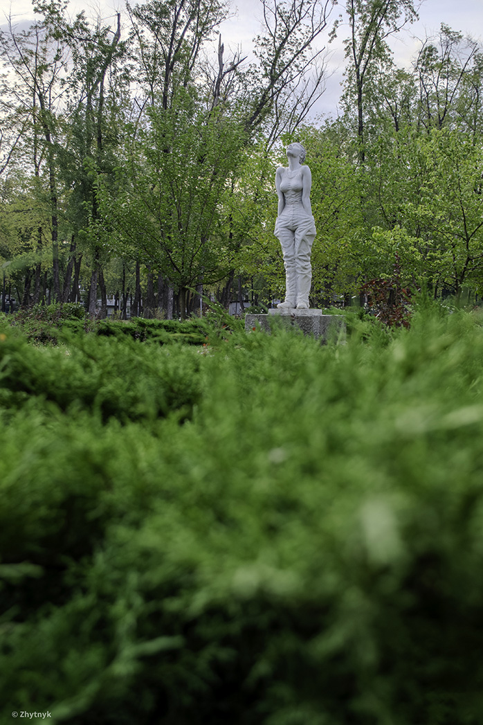 Парк.Скульптура.Світанок скульптура, покровськ, парк