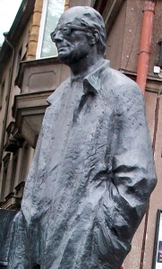 Monument to Estonian writer Jaan Kross