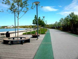 Running track on the waterfront in Kadriorg Park