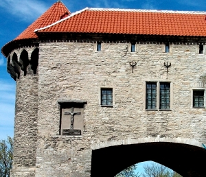 A fragment of the upper part of the Great Sea gate from the southern side