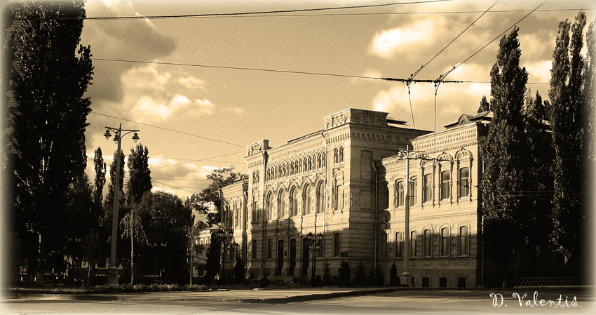 Старый город. Женская гимназия здание, город, строение