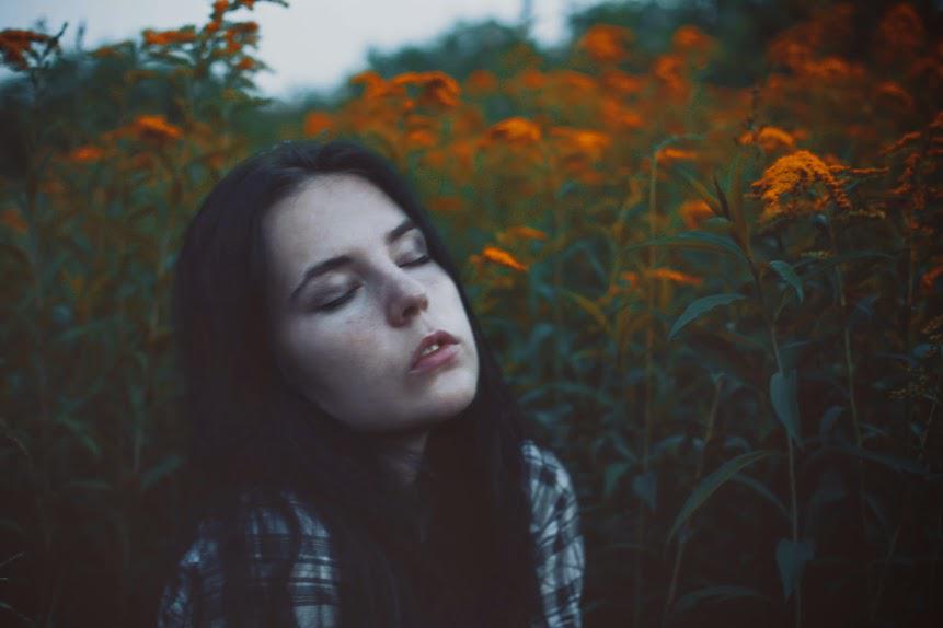 ... природа, цветы, портрет, красивая девушка
