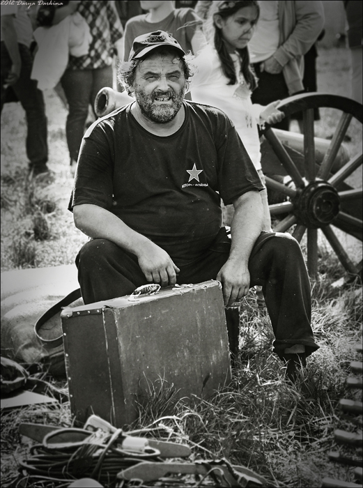 Пиротехник. мужчина, жанр, пиротехник