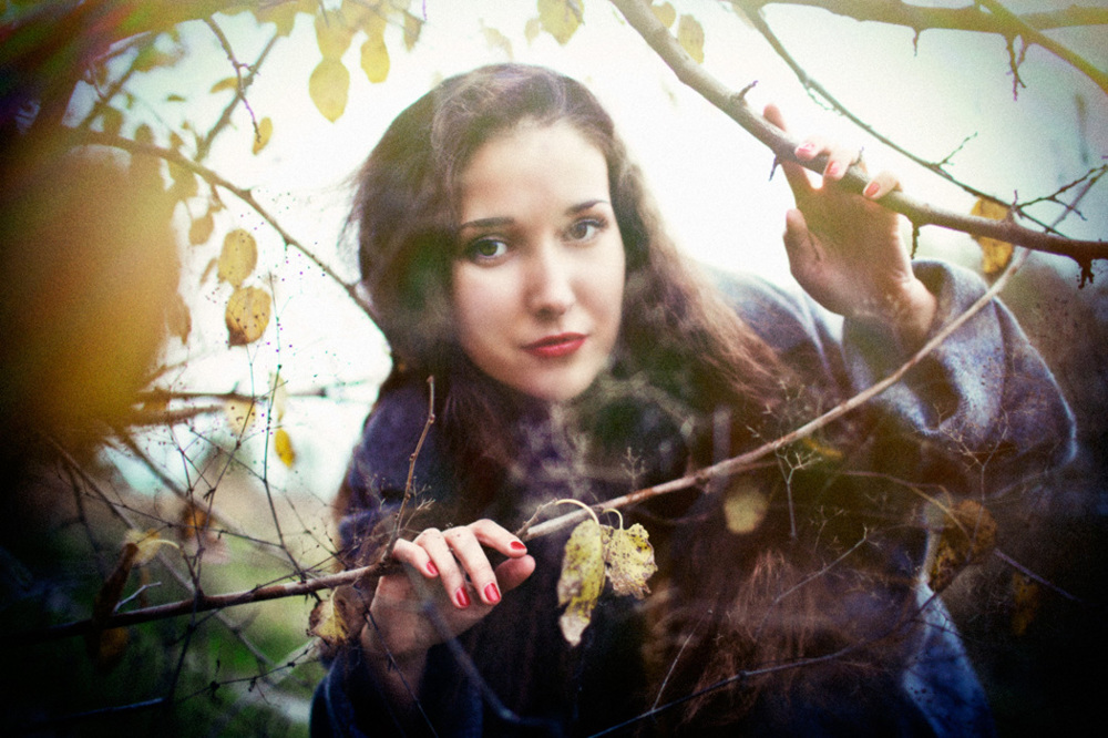 Autumn mood девушка, женщина, дерево, осень, листья, лес, портрет