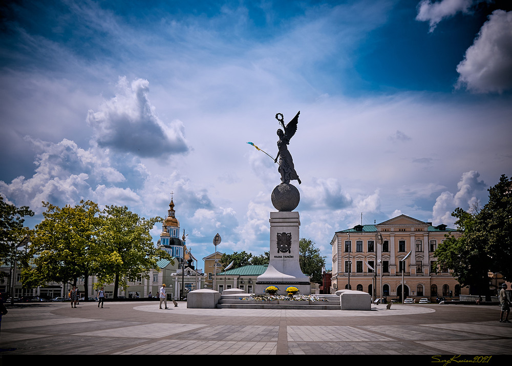 ...367 Kharkiv !! Любіть Україну ! С днем рождения любимый город!