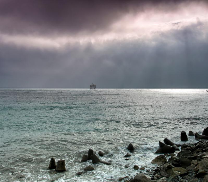 В редких лучах. море, лучи, крым, кацивели