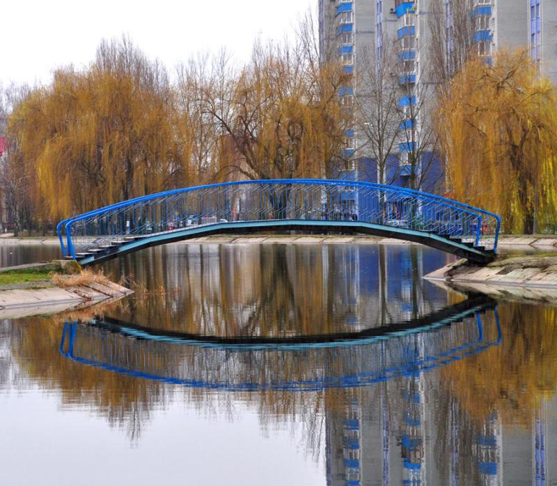 реальность и зазеркалье