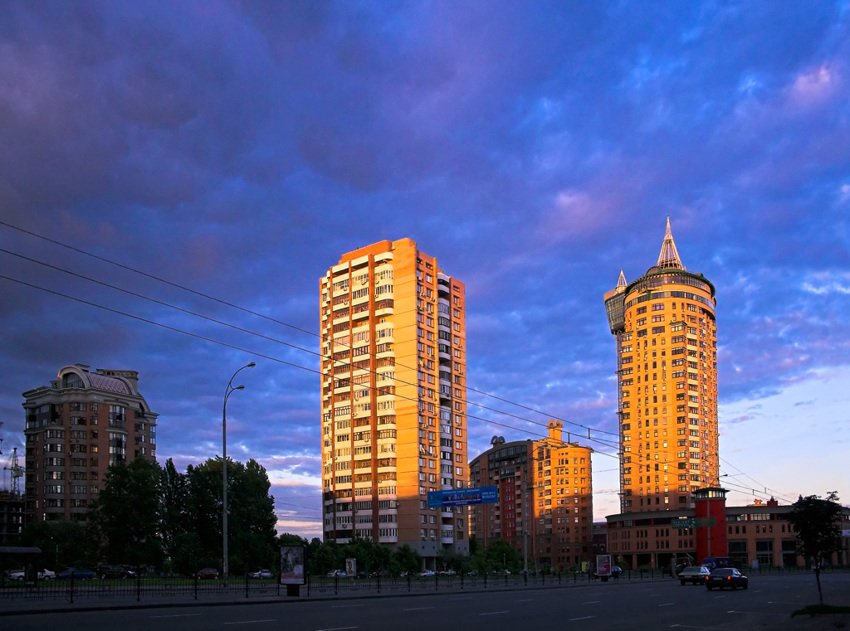 город