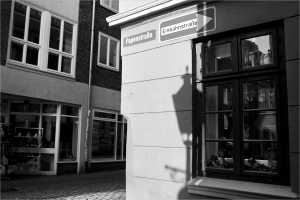 ���� "������ ͳ�������". Einbahnstrasse