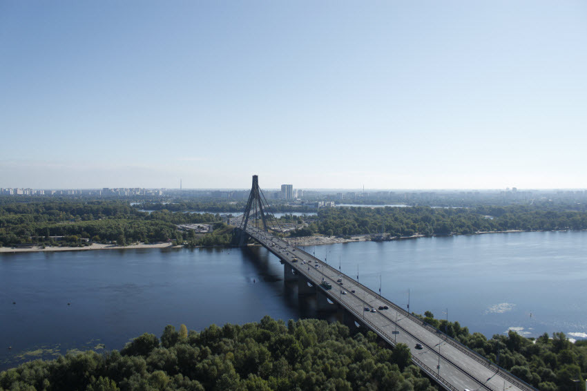 Московский мост . Киев