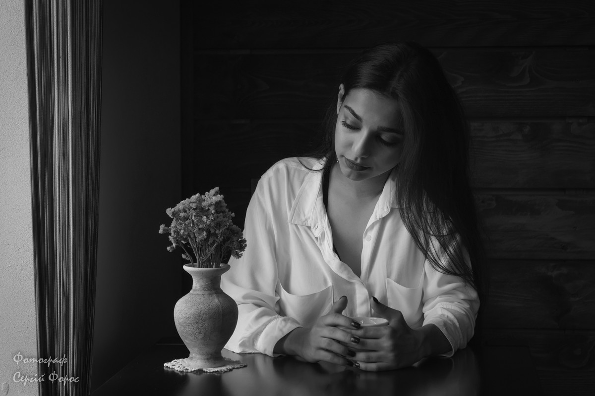 В кафешке улыбка, настроение, девушка, в кафешке, чашка кофе